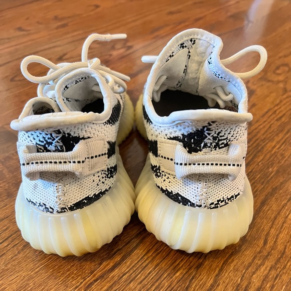 adidas gazelle silver green womens Adidas Yeezy Boost 350 V2 Cream White/Triple White 9 1/2 #BQ112 – VINTAGE  MODE JP main image 1